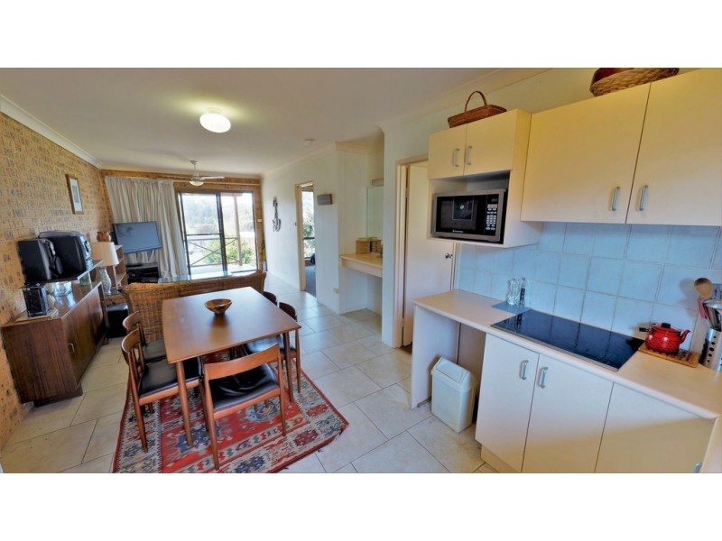 64 Seaview Street, Mollymook NSW 2539
