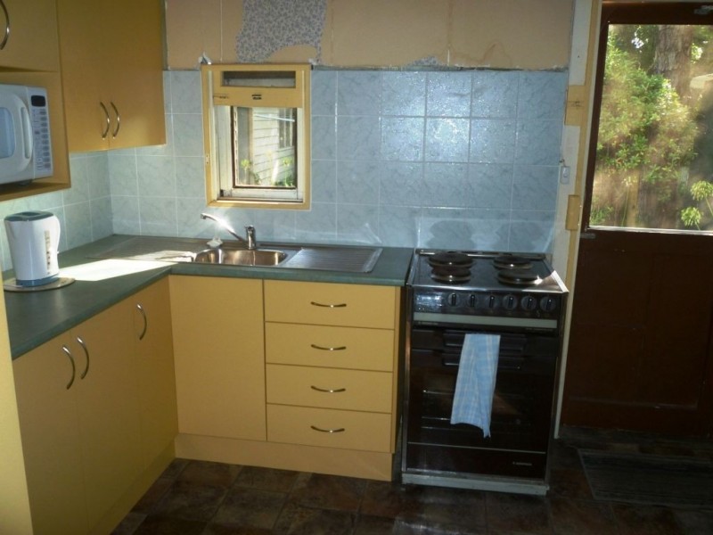 8 Beach St, Tabourie Lake NSW 2539