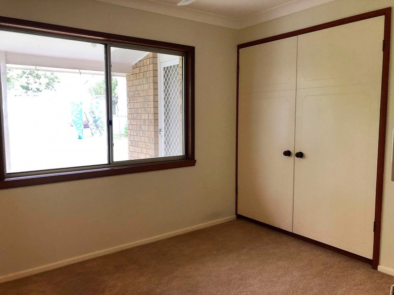 19 Bannister Head Road, Mollymook Beach NSW 2539
