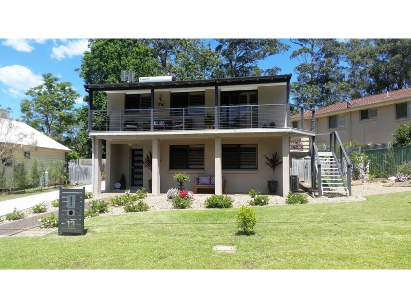 13 Anglers Parade, Fishermans Paradise NSW 2539