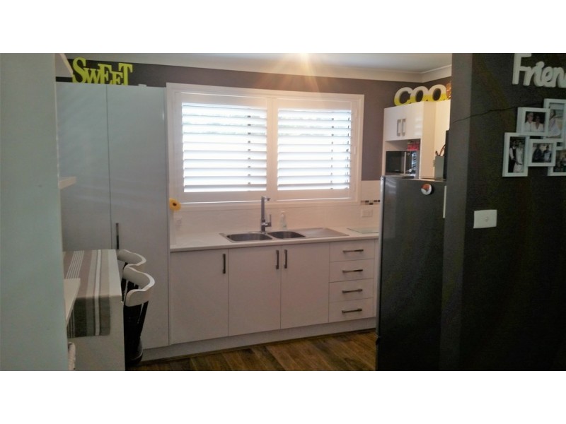 13 Anglers Parade, Fishermans Paradise NSW 2539