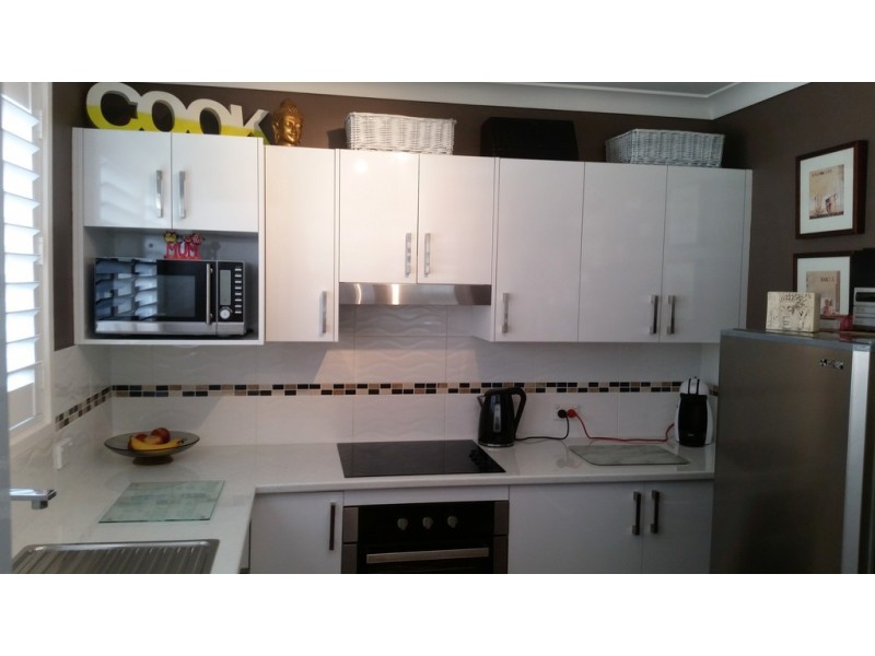 13 Anglers Parade, Fishermans Paradise NSW 2539