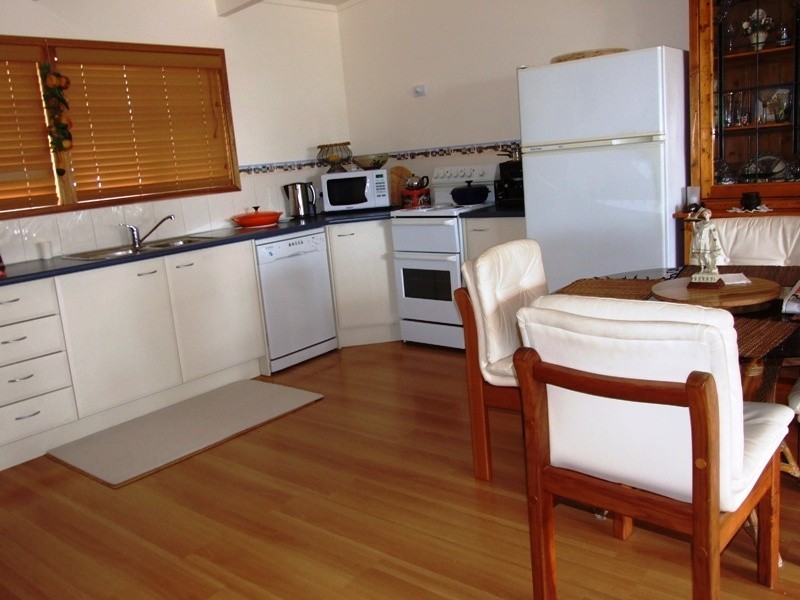 15 Seaview Street, Mollymook NSW 2539