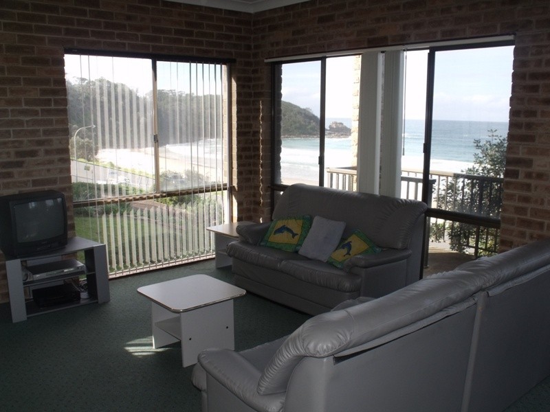 2/16 Beach, Mollymook NSW 2539