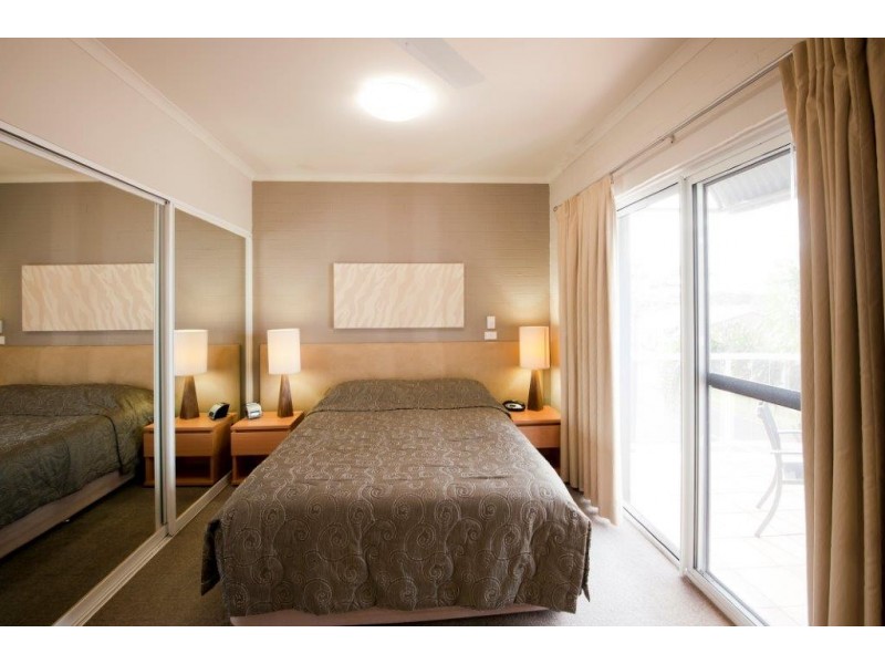 6 and 7/19 Golf Avenue, Mollymook NSW 2539