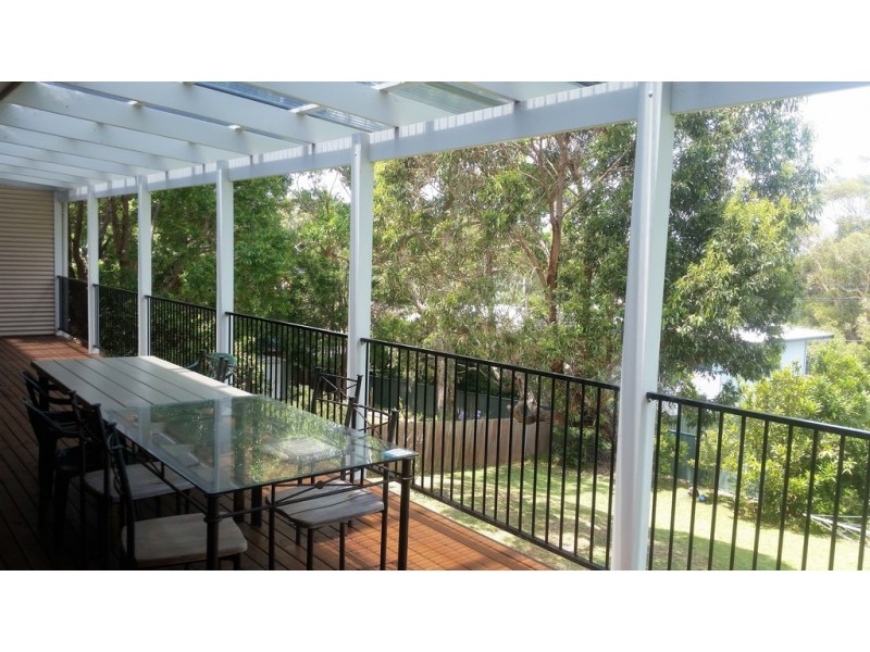 10 Park View Parade, Mollymook Beach NSW 2539