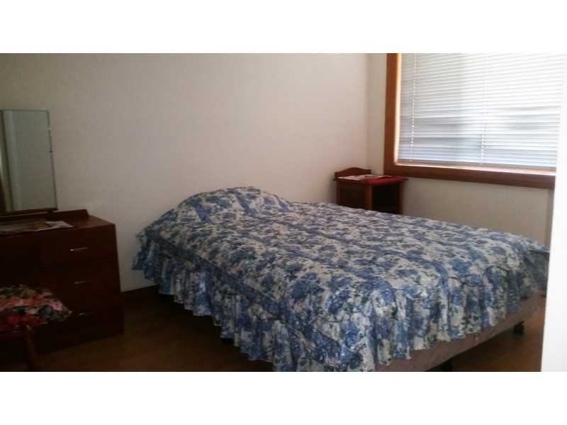 10 Park View Parade, Mollymook Beach NSW 2539