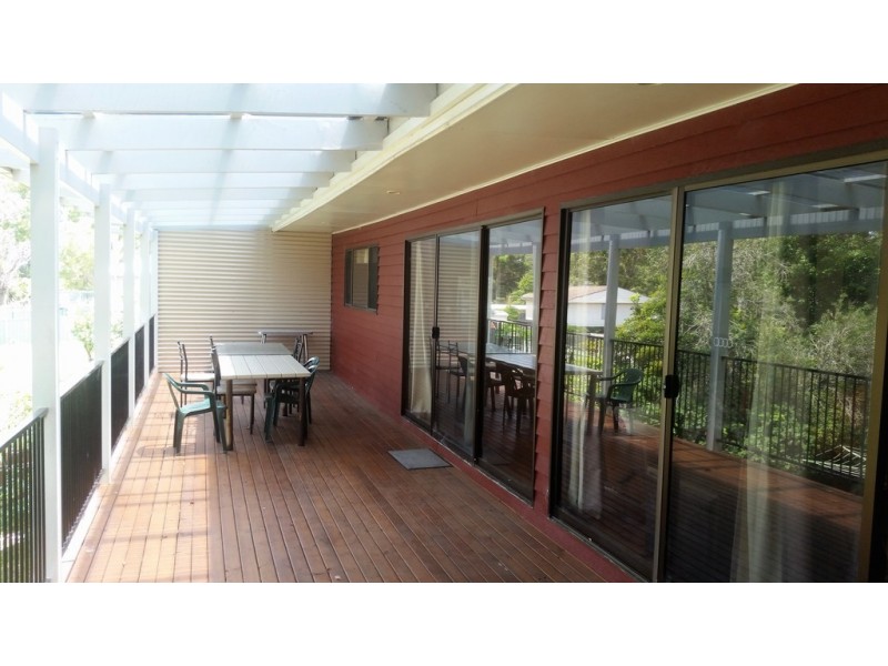 10 Park View Parade, Mollymook Beach NSW 2539