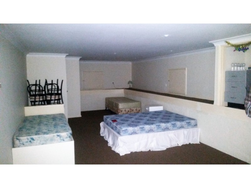 10 Park View Parade, Mollymook Beach NSW 2539