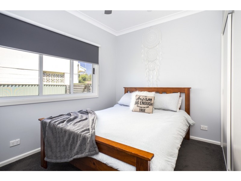 8 Rackham Crescent, Burrill Lake NSW 2539