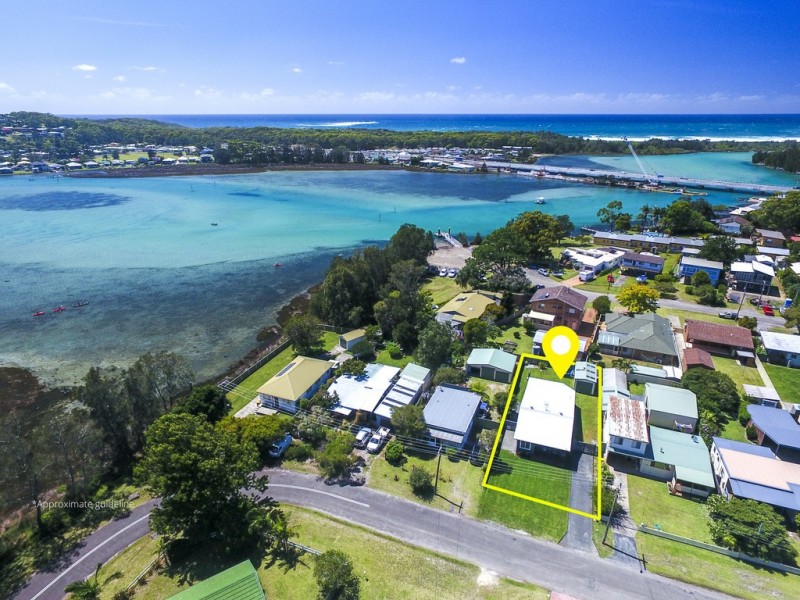 8 Rackham Crescent, Burrill Lake NSW 2539