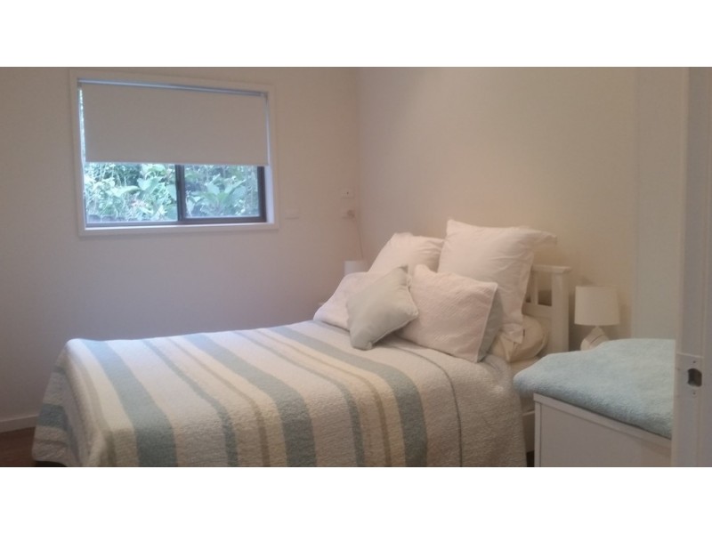 10 Bond Place, Mollymook Beach NSW 2539