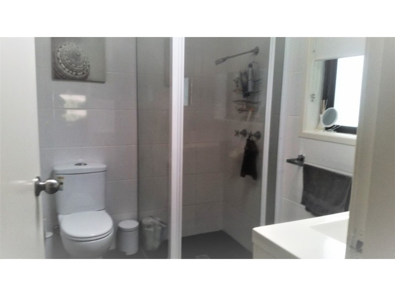10 Bond Place, Mollymook Beach NSW 2539
