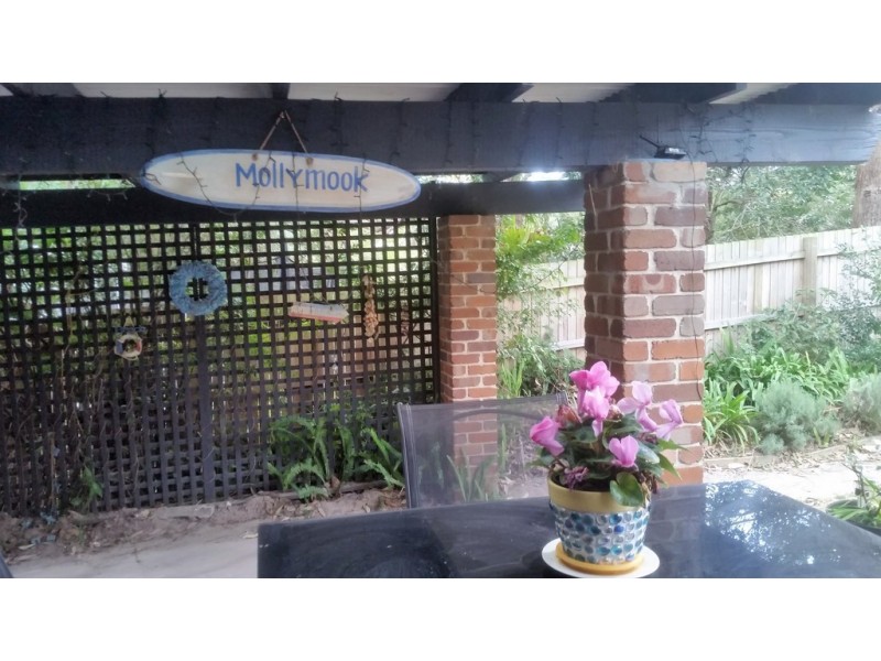 10 Bond Place, Mollymook Beach NSW 2539