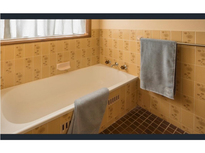 33 Clissold St, Mollymook Beach NSW 2539