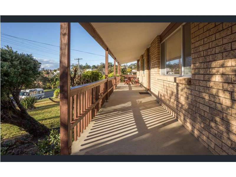 33 Clissold St, Mollymook Beach NSW 2539