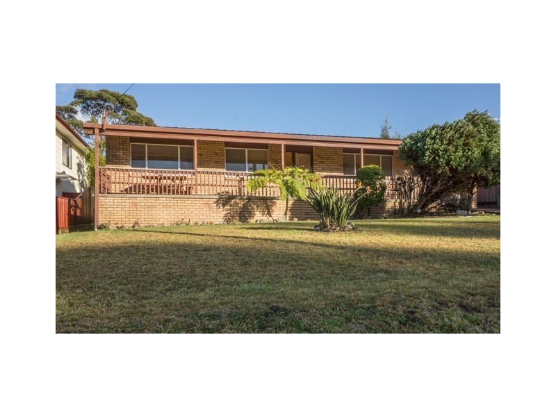 33 Clissold St, Mollymook Beach NSW 2539