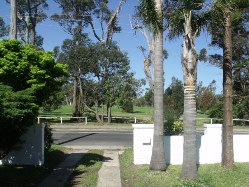 41 Golf Avenue, Mollymook NSW 2539