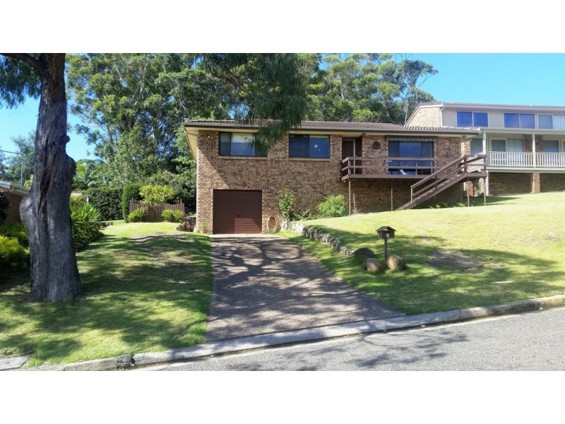 3 Bond Place, Mollymook Beach NSW 2539