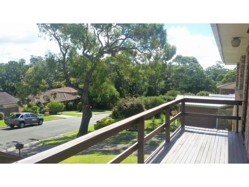 3 Bond Place, Mollymook Beach NSW 2539
