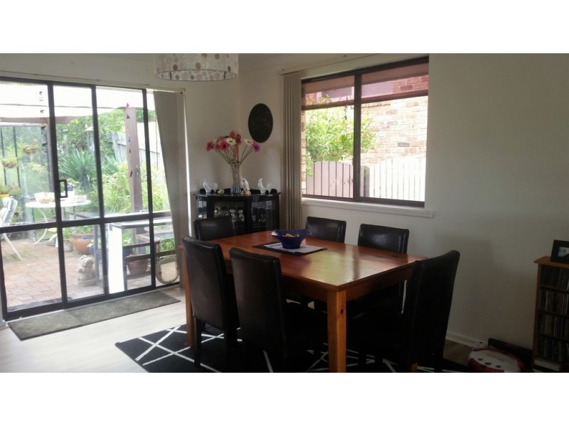 3 Bond Place, Mollymook Beach NSW 2539