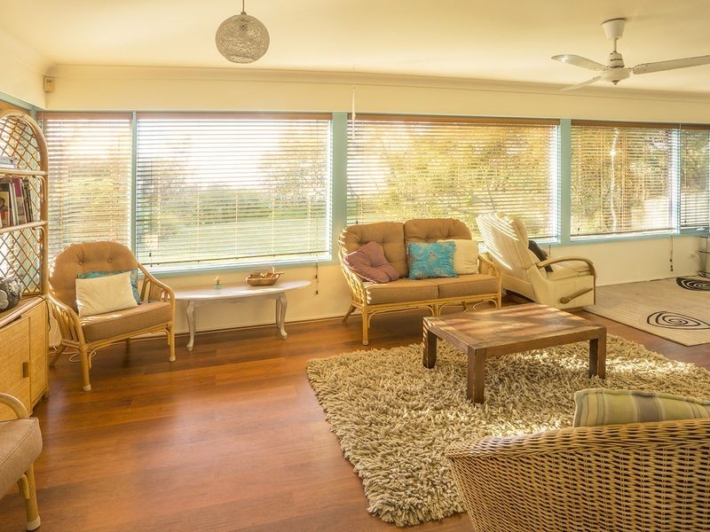 24 Mitchell Parade, Mollymook Beach NSW 2539