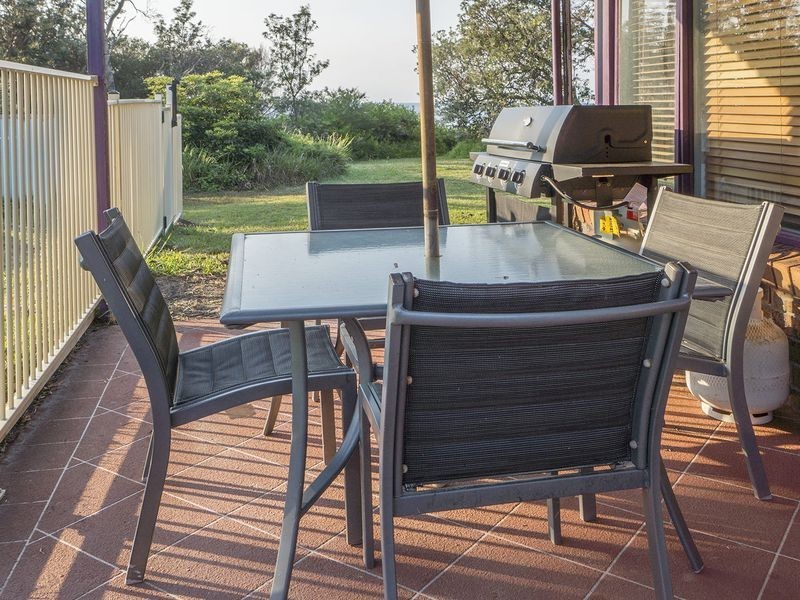 24 Mitchell Parade, Mollymook Beach NSW 2539