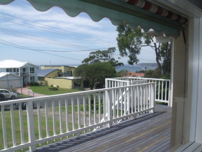57 Donlan Road, Mollymook Beach NSW 2539