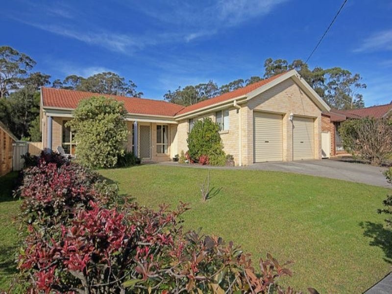13 George Avenue, Kings Point NSW 2539