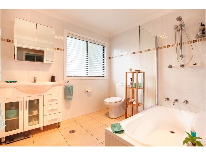 30 Treetops Cres, Mollymook NSW 2539