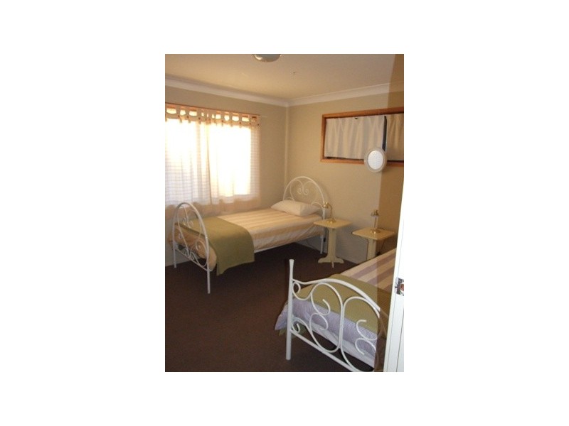 28 Ross Avenue, Narrawallee NSW 2539