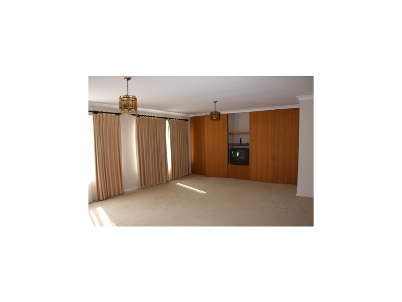 13 Balmoral Road, Burrill Lake NSW 2539