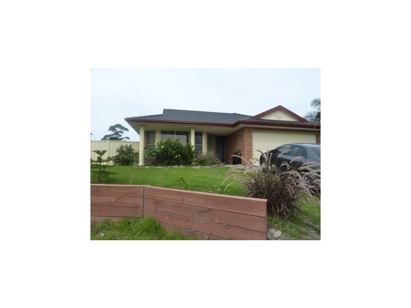 74 Princes Highway, Lake Tabourie NSW 2539