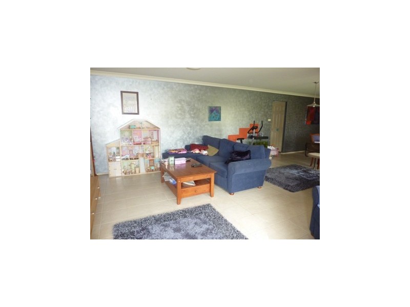 74 Princes Highway, Lake Tabourie NSW 2539