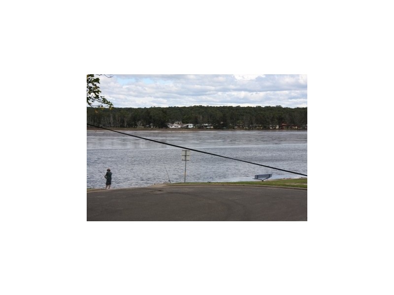 13 Kendall Crescent, Burrill Lake NSW 2539