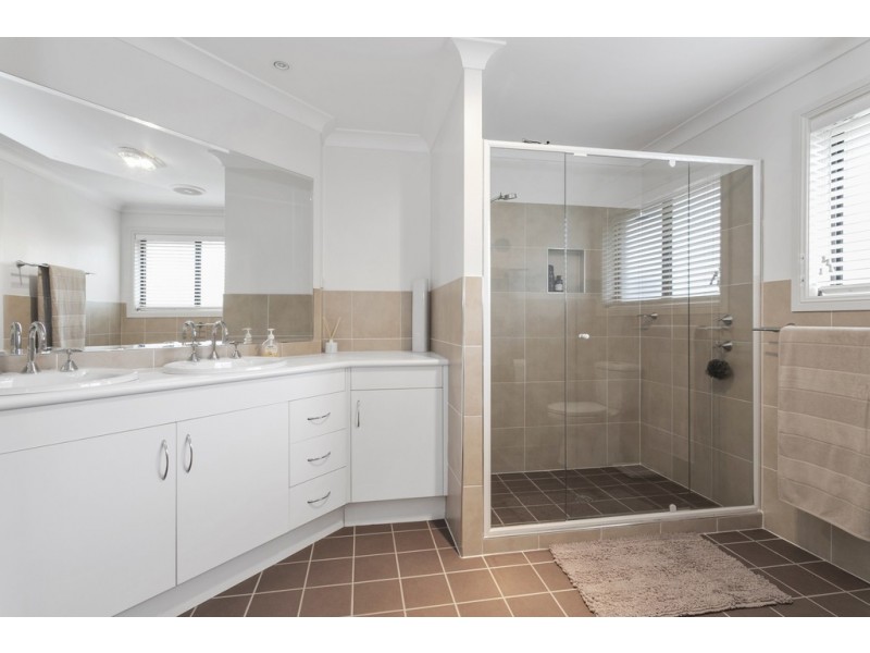 27 Walpole Avenue, Ulladulla NSW 2539