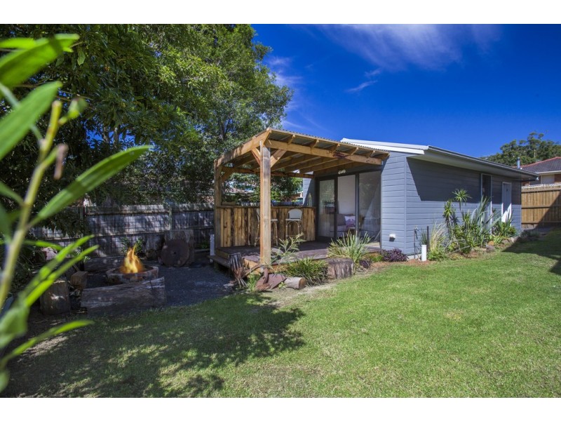 5 Scorpio Grove, Narrawallee NSW 2539