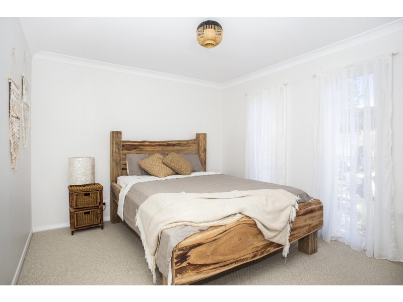 5 Scorpio Grove, Narrawallee NSW 2539