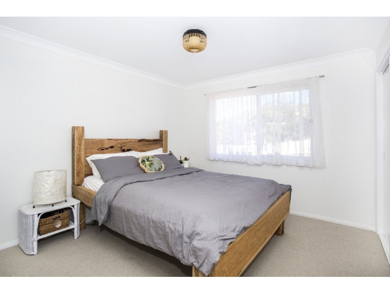 5 Scorpio Grove, Narrawallee NSW 2539