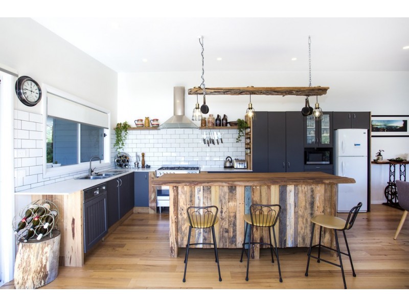 5 Scorpio Grove, Narrawallee NSW 2539