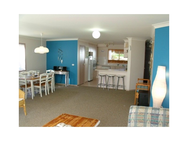 6/13-15 Augusta Place, Mollymook NSW 2539