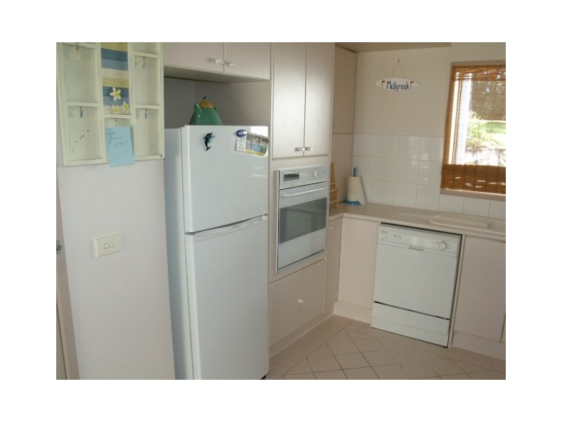 6/13-15 Augusta Place, Mollymook NSW 2539