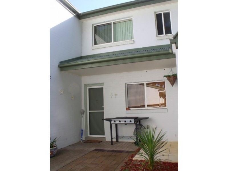 6/13-15 Augusta Place, Mollymook NSW 2539