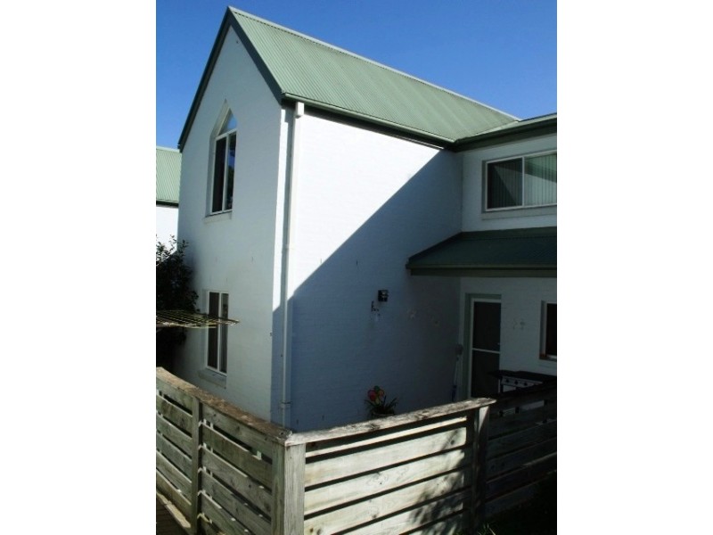 6/13-15 Augusta Place, Mollymook NSW 2539