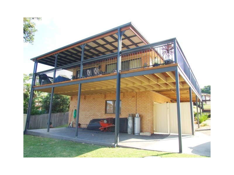 24 Torquay Drive, Lake Tabourie NSW 2539