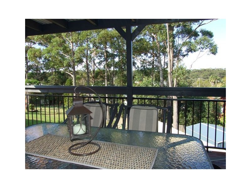 24 Torquay Drive, Lake Tabourie NSW 2539