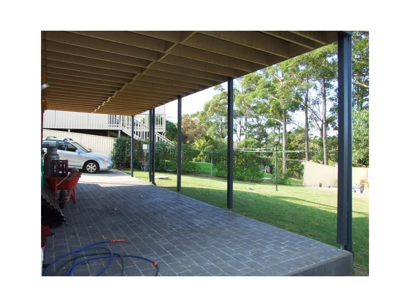 24 Torquay Drive, Lake Tabourie NSW 2539