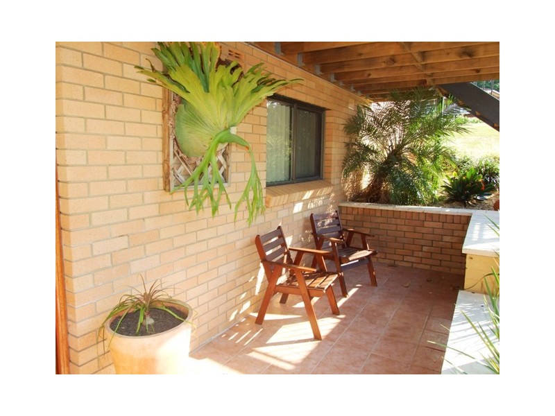 24 Torquay Drive, Lake Tabourie NSW 2539