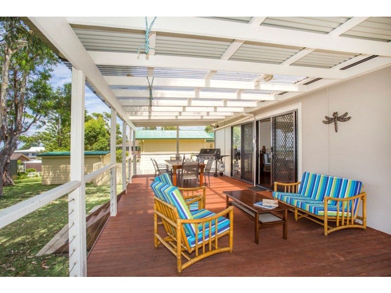 76 Lockhart Avenue, Mollymook NSW 2539