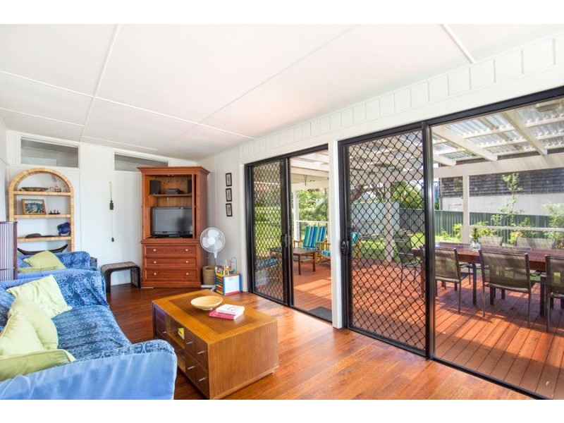 76 Lockhart Avenue, Mollymook NSW 2539